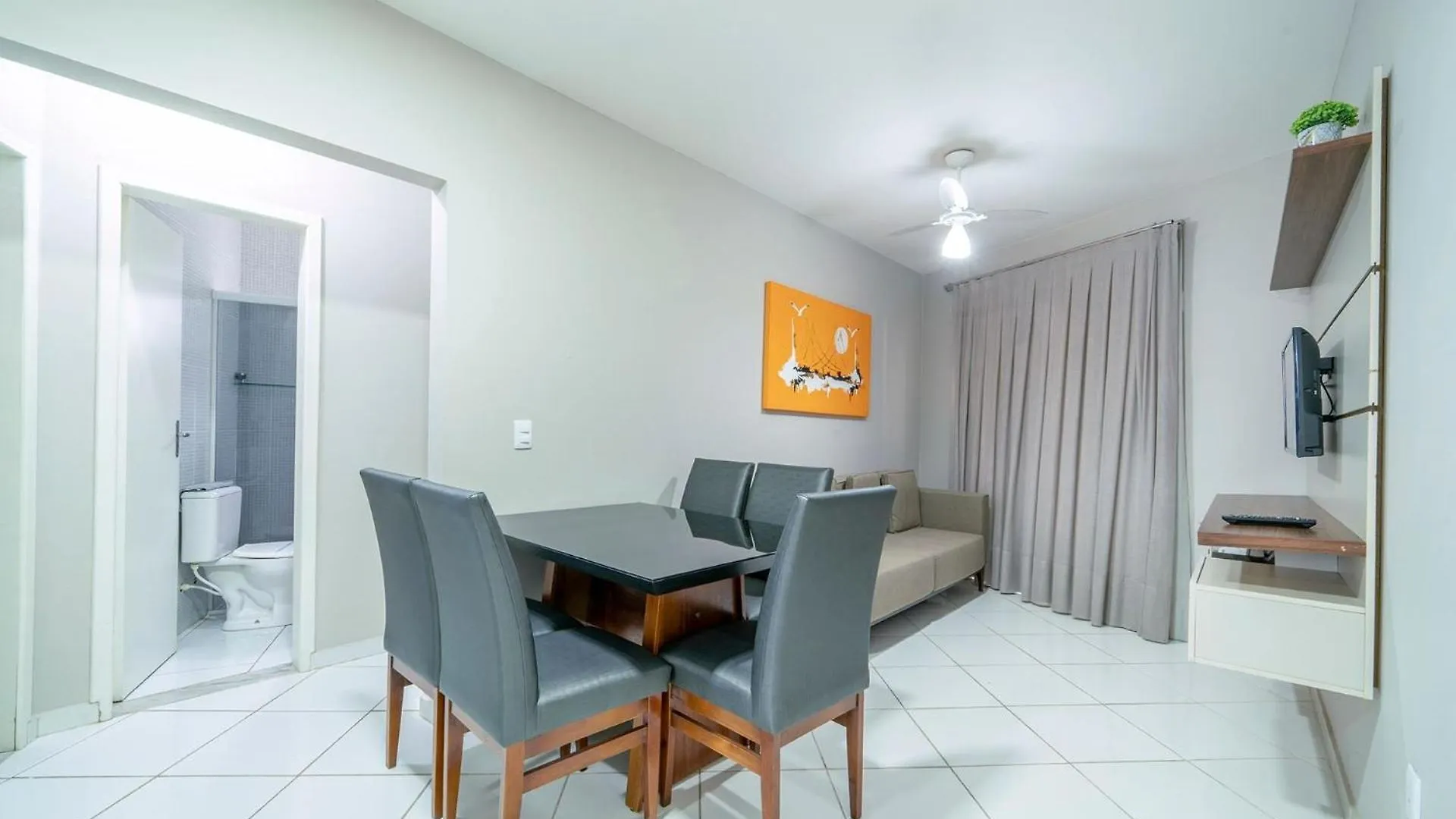 Condomínio Bromélias - APT 2 QUARTOS Bombinhas Apartamento
